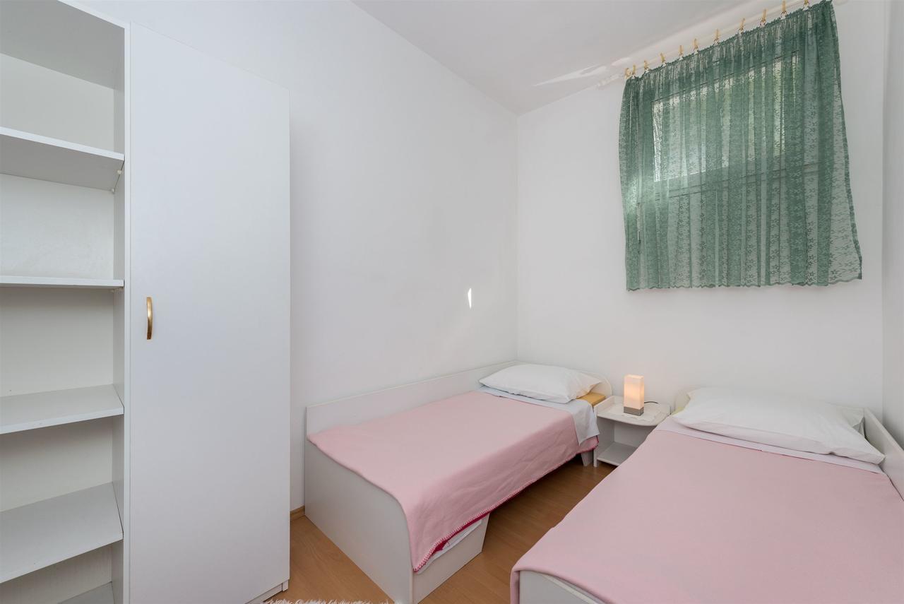 Apartments Danica Tisno Bagian luar foto